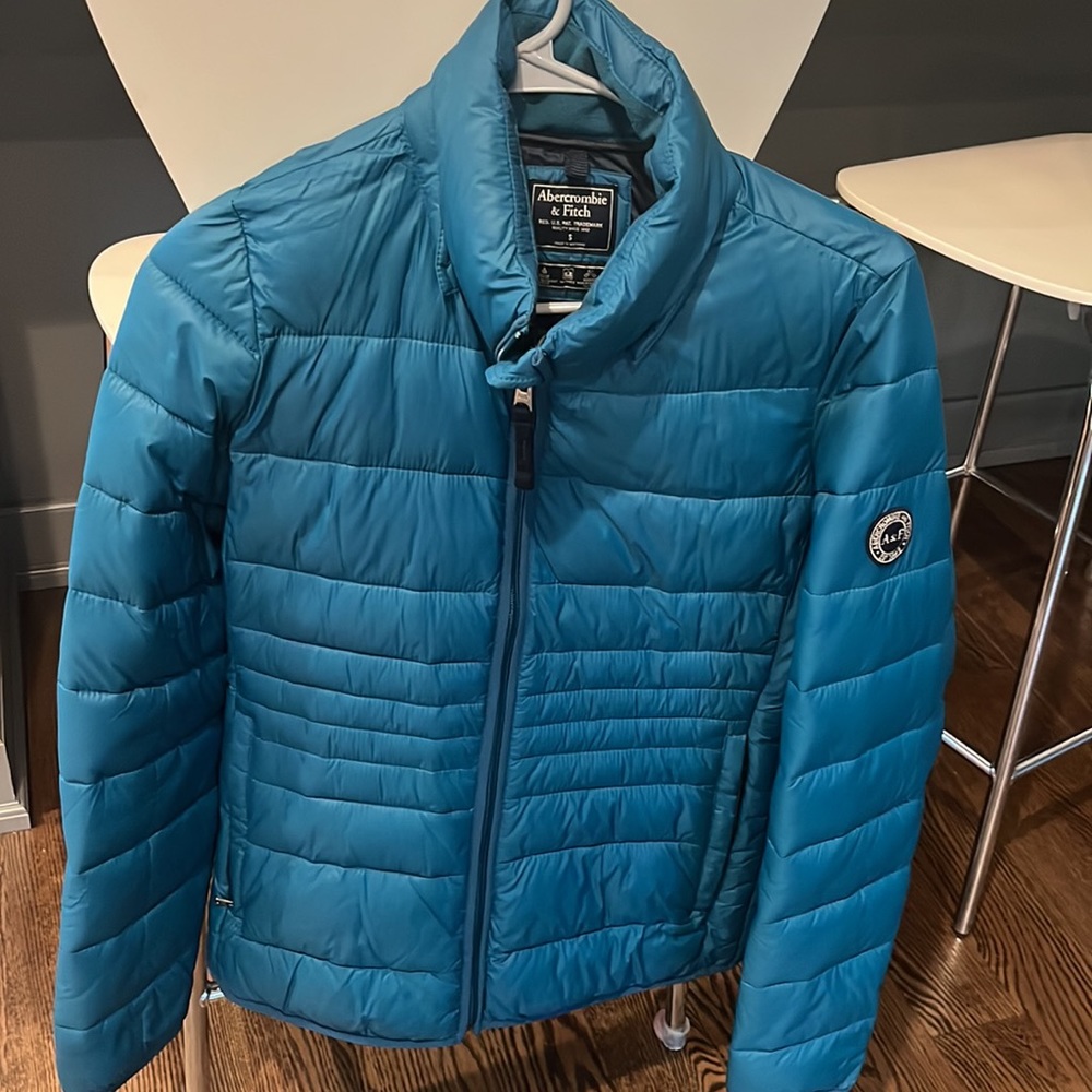 Abercrombie and Fitch lightweight blue jacket great for spring or fall.